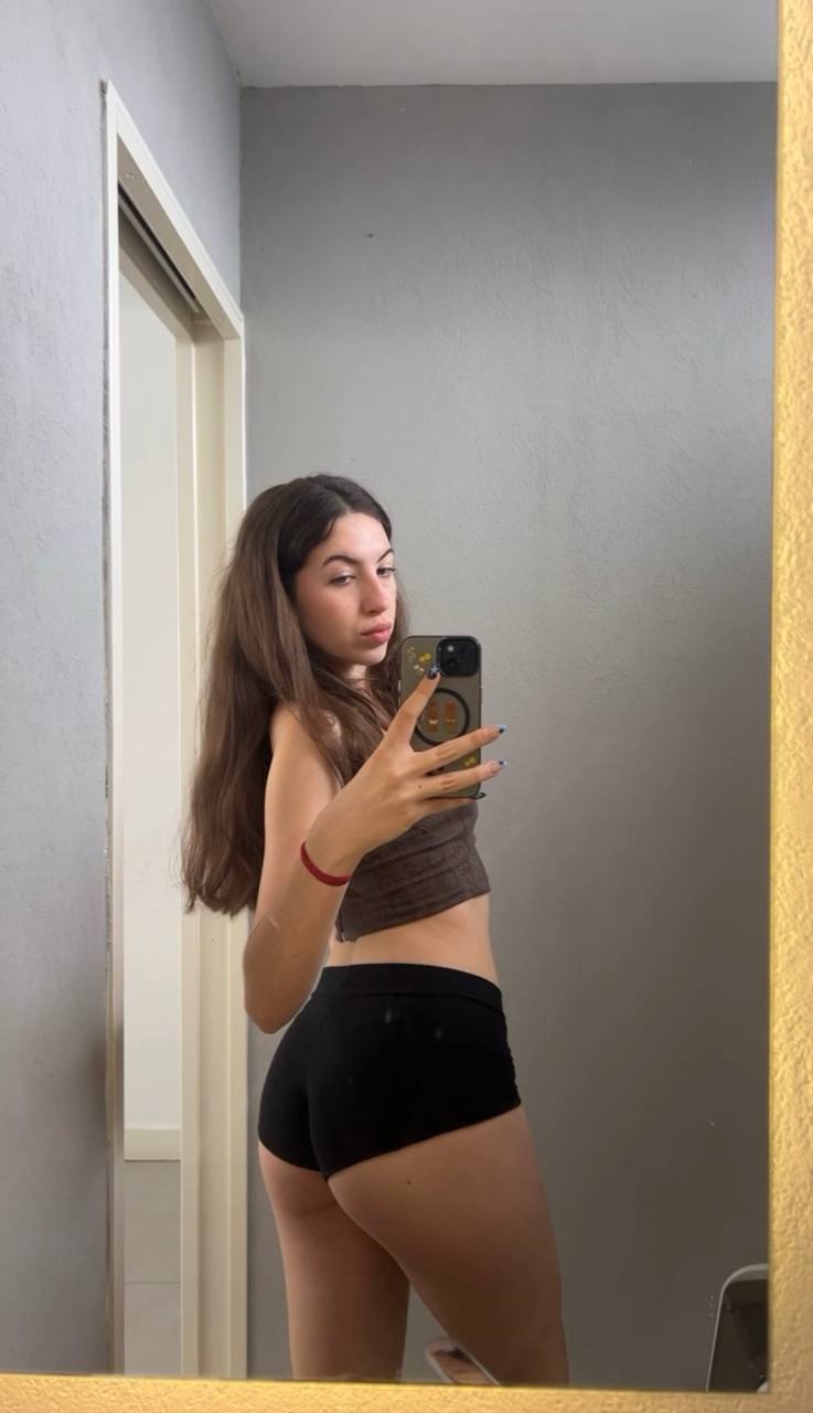 Amber in her underwear in Dushanbe