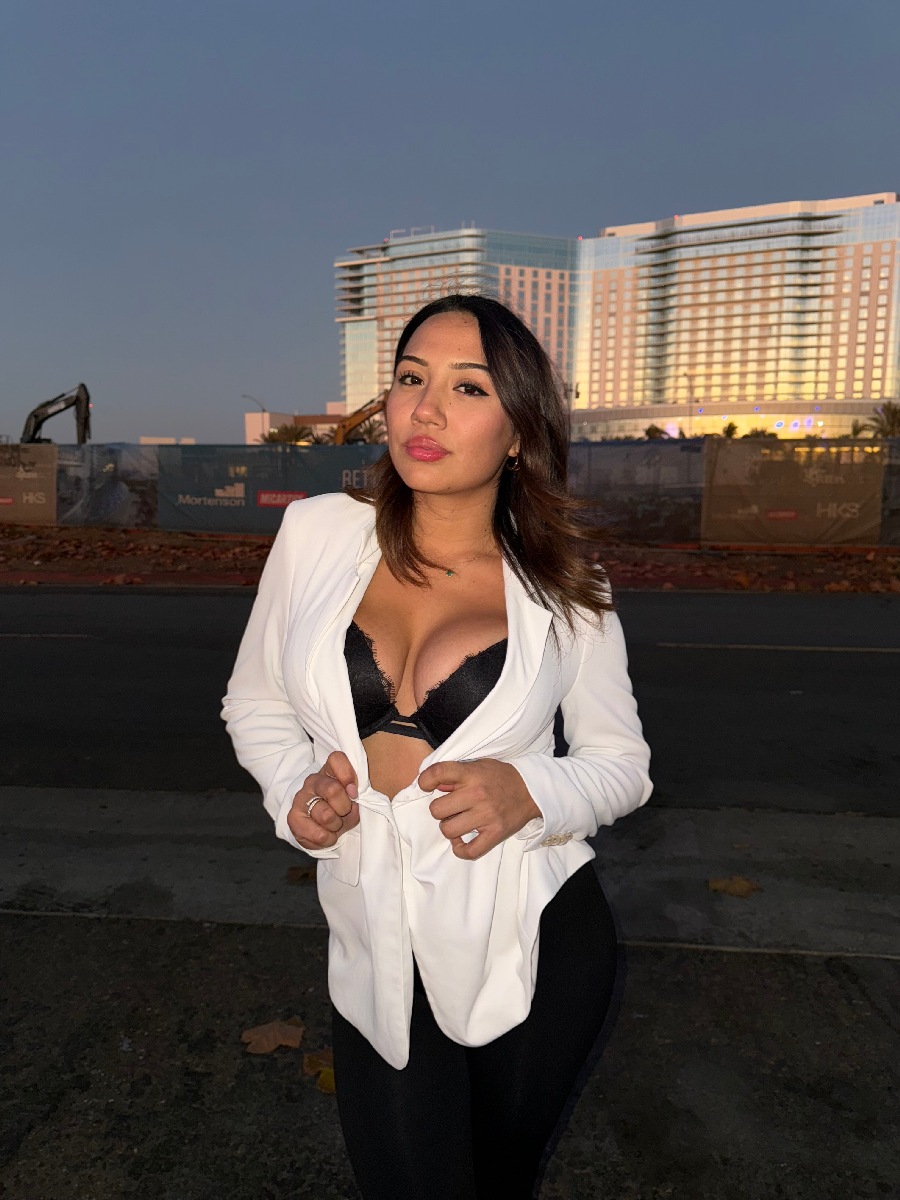 Take a pause and enjoy Ali Cruz — streaming from Dushanbe