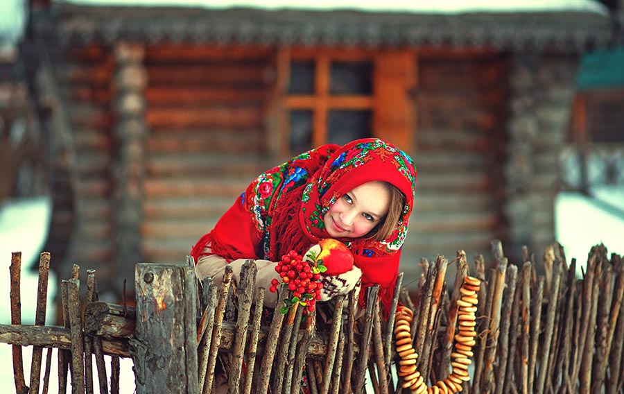 Sexy girl Women in Slavic costumes in Dushanbe