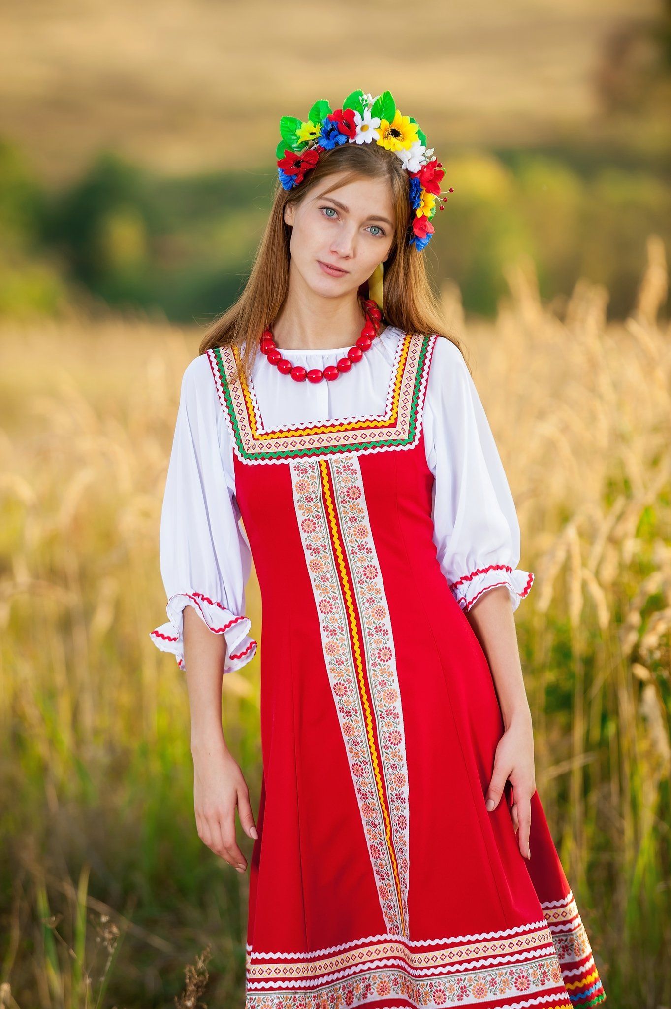 Women in Slavic costumes in Dushanbe