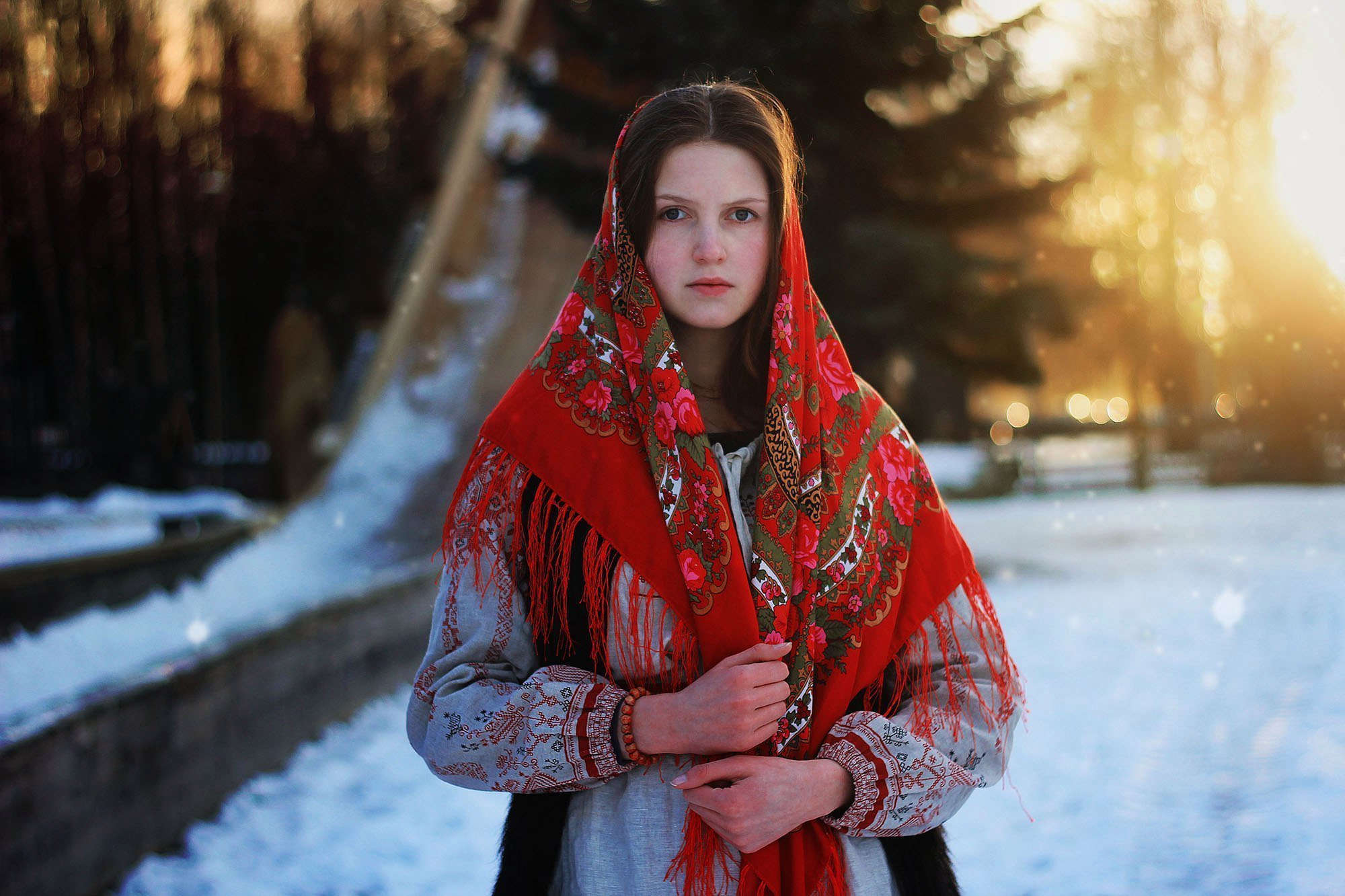 Girls in Slavic costumes in Dushanbe