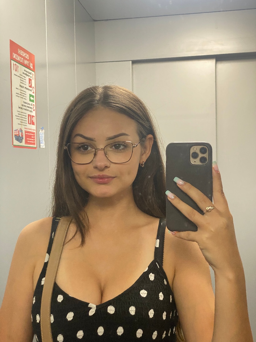 Sexy model Stacy in Dushanbe